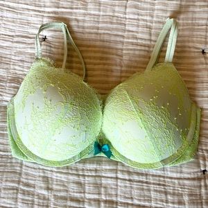Victoria’s Secret- Very Sexy line Push-Up Bra